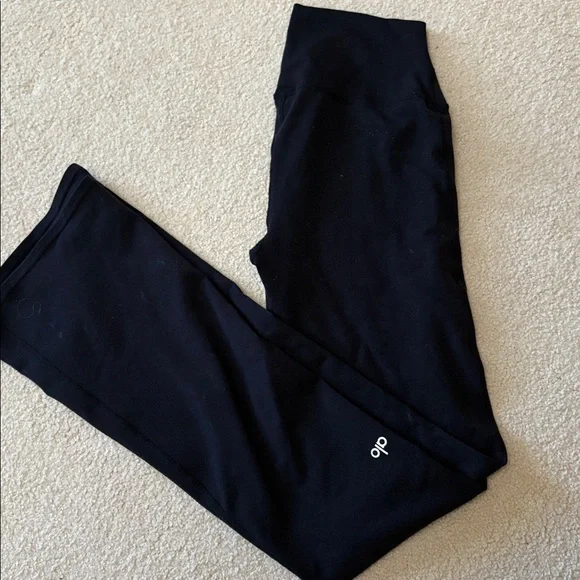 ALO Yoga Black flair plants/legging - Picture 4 of 5